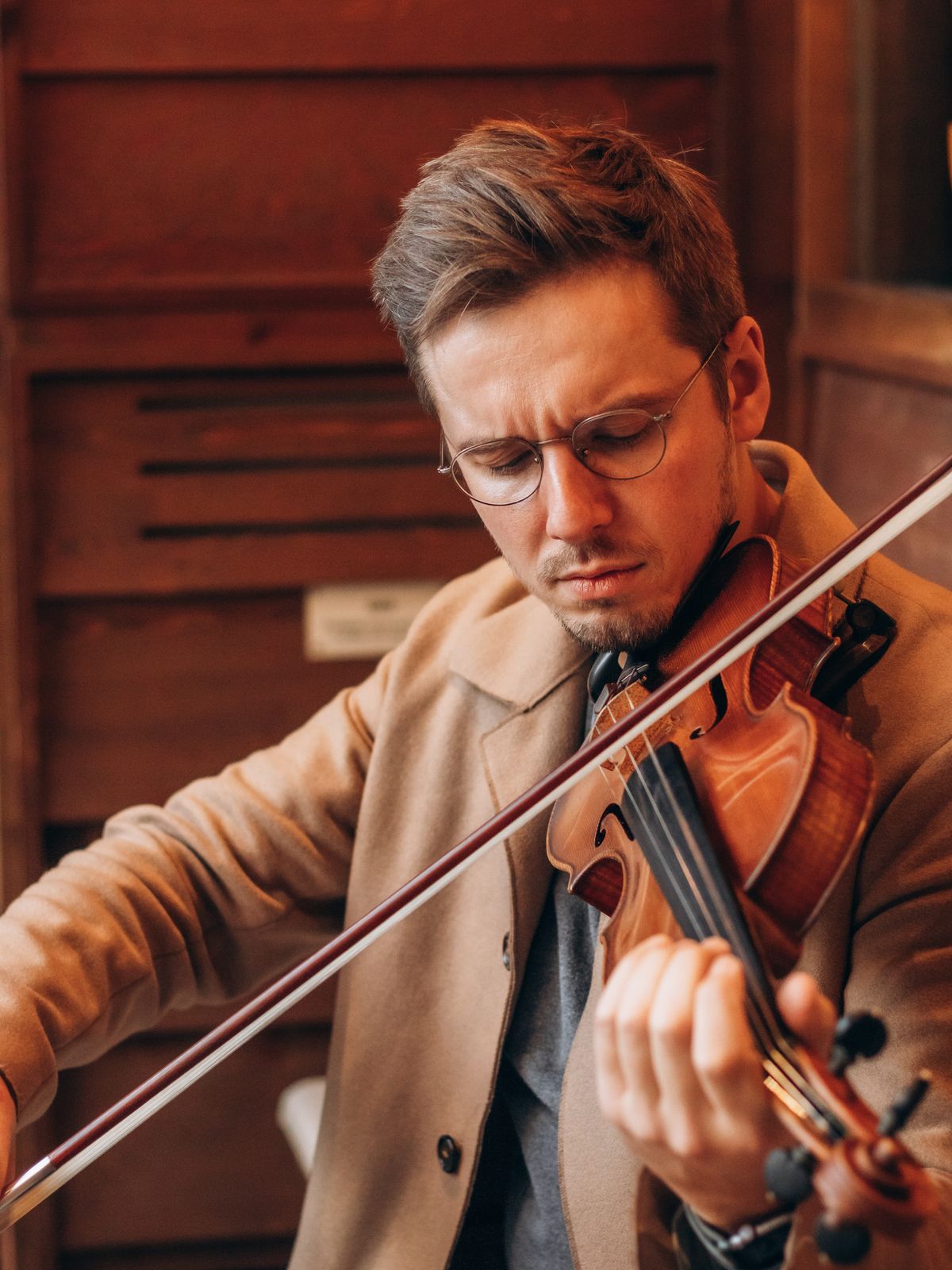Sergey Maiboroda tocando el violín